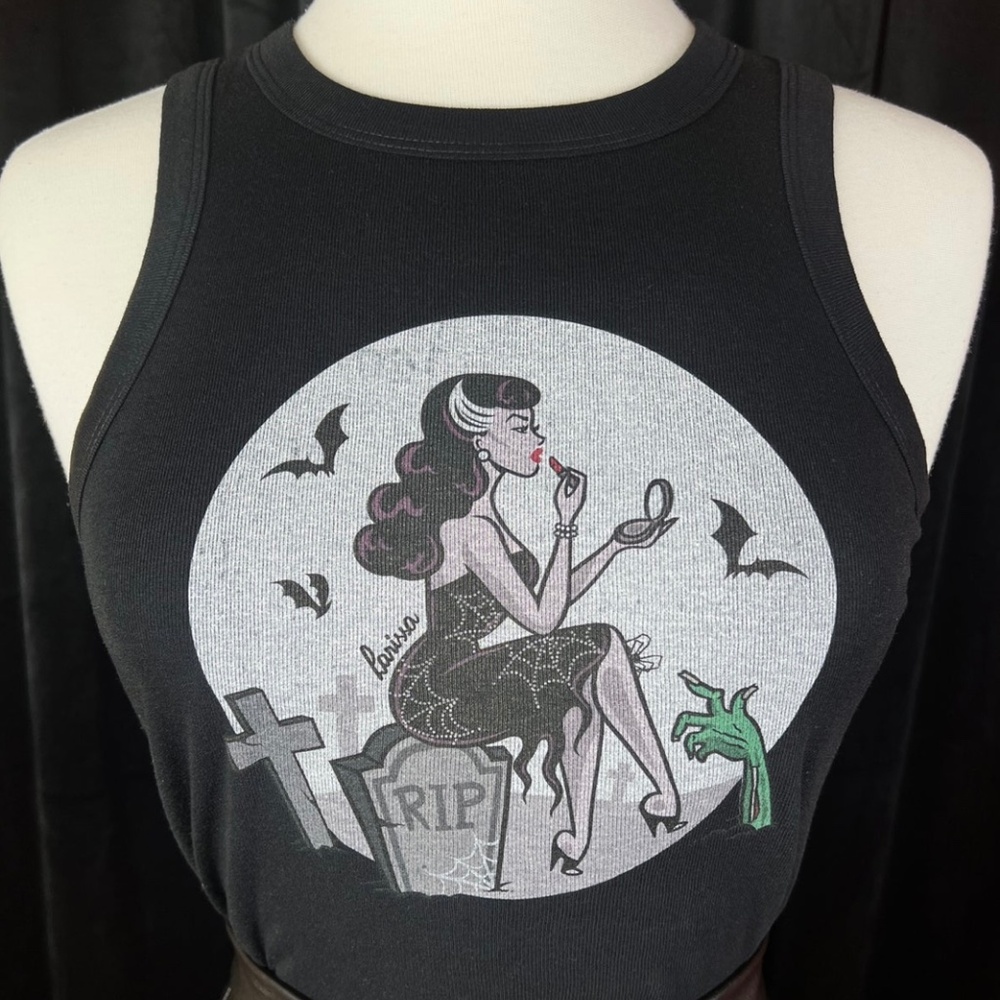 Never worn Mischief Made Spooky Crop Tank Sz 2XL